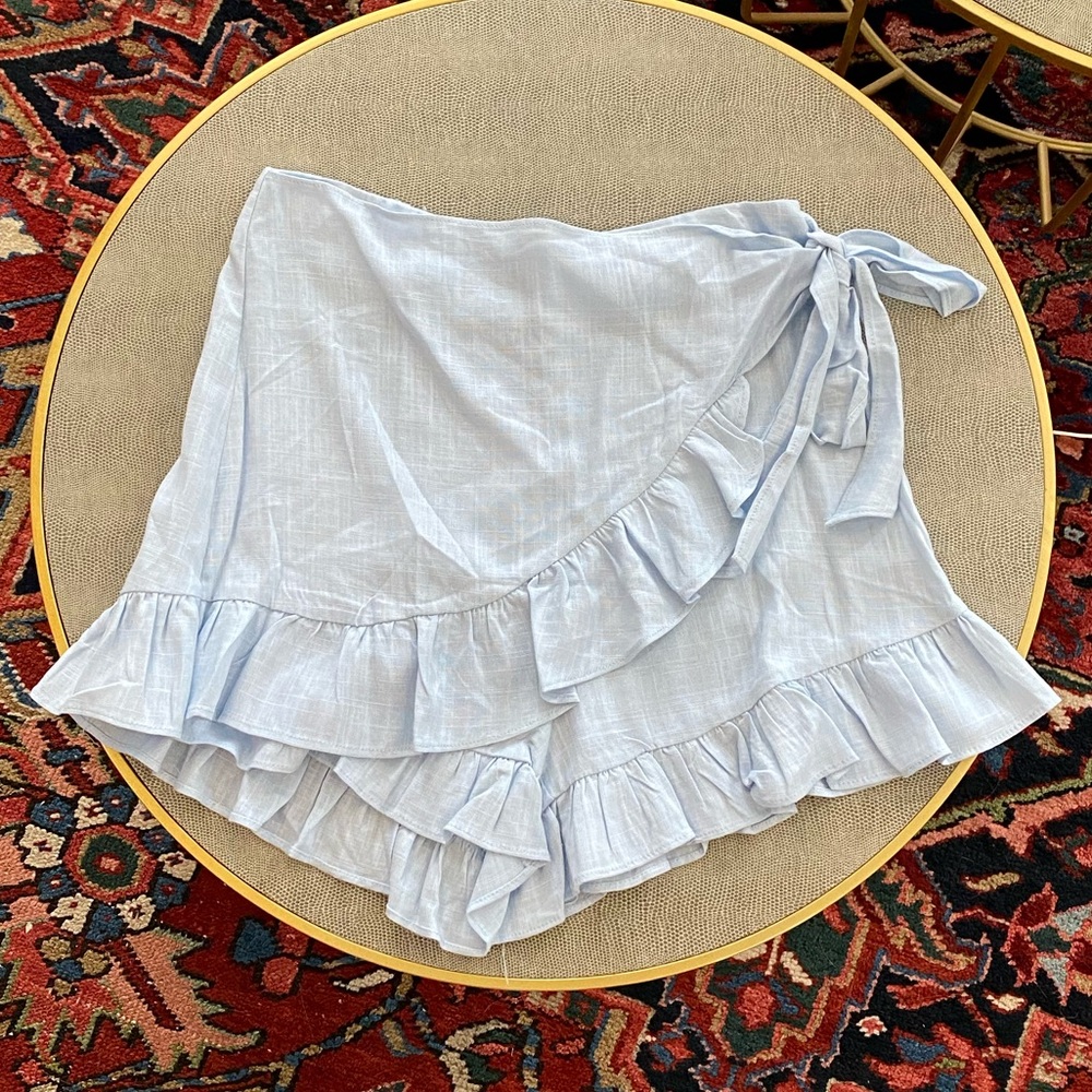 Princes Polly NWOT blue linen Skort with ruffle, size 6